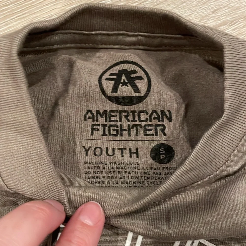 NWOT American Fighter youth tee - taupe color - size S
